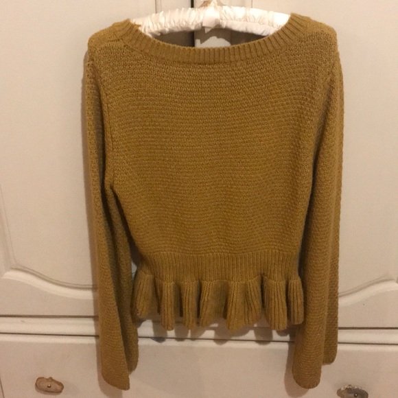 Francesca’s Peplum Sweater - Picture 2 of 2